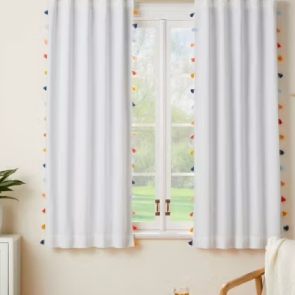 NWOT-PILLOWFORT-WINDOW CURTAIN -ONE WINDOW PANEL-42x93 INCHES